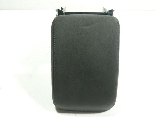 Used Armrest / Center console Armrest / Center console AUDI A4 B8 (8K2) 1.8 TFSI (120 hp) 20200638 20200638