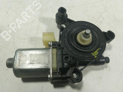 Used Left front window motor Left front window motor SKODA OCTAVIA III Combi (5E5, 5E6) 2.0 TDI (150 hp) 17146186 17146186