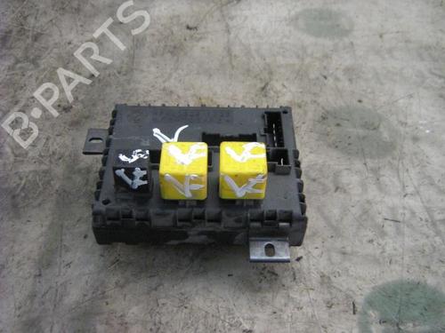 Used Fuse box Fuse box ALFA ROMEO 156 (932_) 1.6 16V T.SPARK (932.A4, 932.A4100) (120 hp) 3746622 3746622