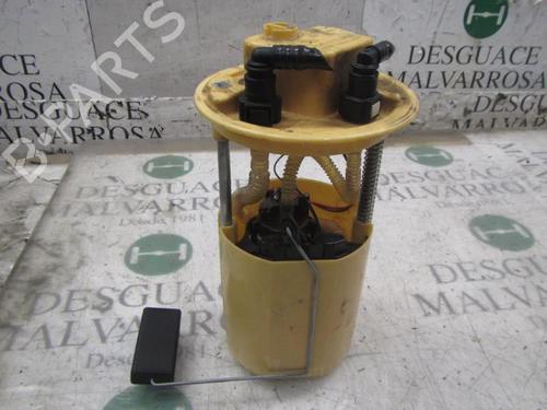 Used Fuel pump FIAT GRANDE PUNTO (199_) 1.3 D Multijet (75 hp) 3825789