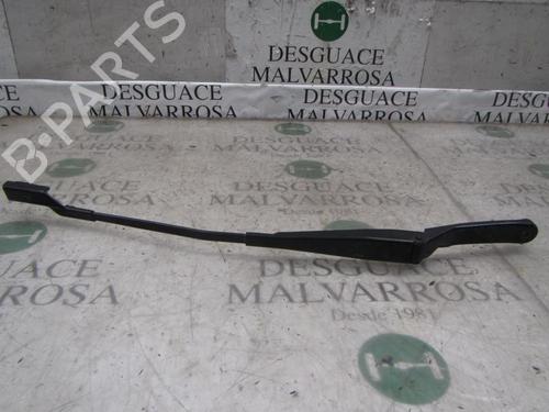 Used Front windshield wiper arm Front windshield wiper arm PEUGEOT 308 SW I (4E_, 4H_) 1.6 HDi (90 hp) 3830709 3830709