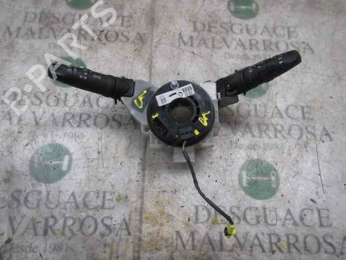 Used Headlight switch NISSAN MICRA III (K12) 1.2 16V (65 hp) 3835452