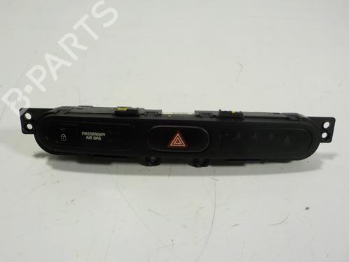 Used Warning switch Warning switch KIA CARENS IV 1.7 CRDi (116 hp) 15064935 15064935