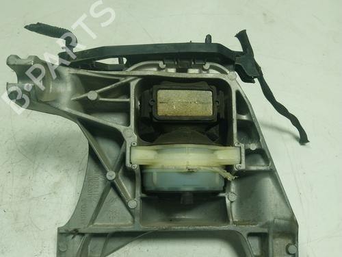Used Engine mount Engine mount PEUGEOT TRAVELLER Bus (V_) 1.5 BlueHDi 120 (120 hp) 16664565 16664565