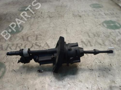 Used Clutch slave cylinder FORD FOCUS C-MAX (DM2) [2003-2007]  14272256