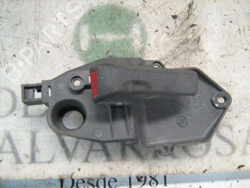 Used Front left interior door handle Front left interior door handle FIAT PANDA (169_) 1.2 (169.AXB11, 169.AXB1A) (60 hp) 3763418 3763418