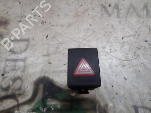Used Warning switch Warning switch VW POLO IV (9N_, 9A_) 1.4 16V (80 hp) 3819731 3819731