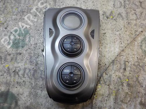 Used Climate control TOYOTA YARIS (_P9_) [2005-2014]  3849617
