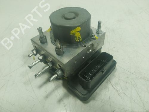 Used ABS pump ABS pump RENAULT CAPTUR I (J5_, H5_) 0.9 TCe 90 (90 hp) 17384893 17384893