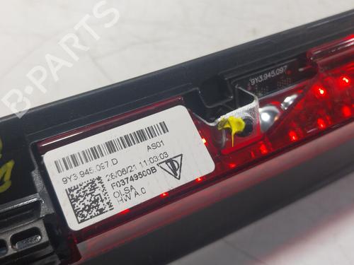 Rear center light PORSCHE CAYENNE (9YA) 3.0 AWD (9YAAA1) | BP32210609I39 - Image 4
