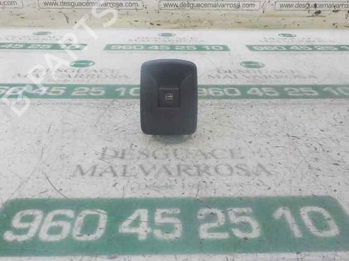 Used Right front window switch RENAULT KANGOO / GRAND KANGOO II (KW0/1_) [2008-2025]  4802894