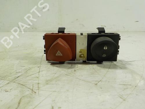 Used Warning switch Warning switch RENAULT MEGANE II Saloon (LM0/1_) 1.9 dCi (LM0G, LM1G, LM2C) (120 hp) 7984691 7984691