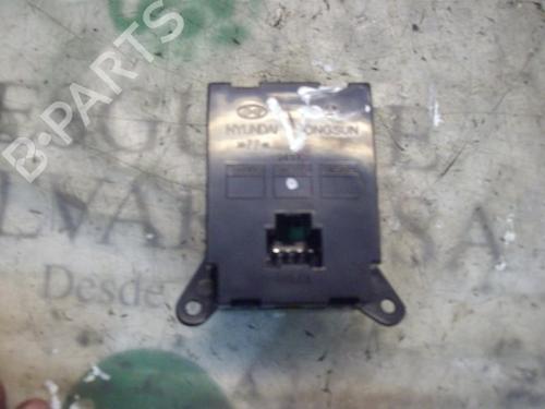 Switch HYUNDAI SONATA V (NF) 2.0 CRDi | BP3771882I30 
