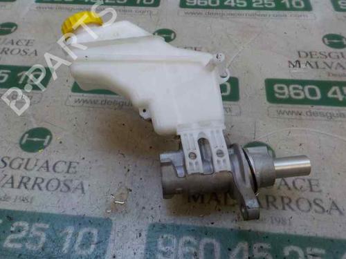 Used Brake master cylinder Brake master cylinder 5128524 5128524