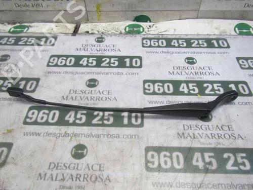 Used Front windshield wiper arm PEUGEOT 208 I (CA_, CC_) 1.4 HDi (68 hp) 3990000