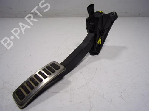 Used Pedal Pedal LAND ROVER DISCOVERY V (L462) D300 MHEV 4x4 (300 hp) 15647716 15647716