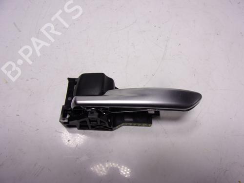 front-left-interior-door-handle-toyota-corolla-hatchback-_e21_-_ea1_-_eh1_-6920602360c1-6927402190-2018-15907427 main image
