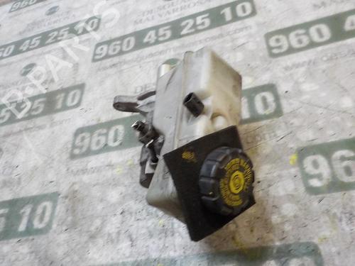 Used Brake master cylinder Brake master cylinder DACIA LODGY (JS_) 1.6 LPG (83 hp) 4000808 4000808