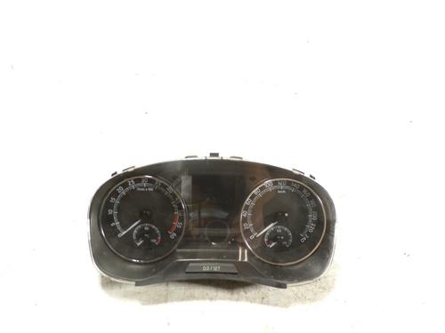 Used Instrument cluster SKODA RAPID (NH3, NK3, NK6) 1.6 TDI (105 hp) 7827475