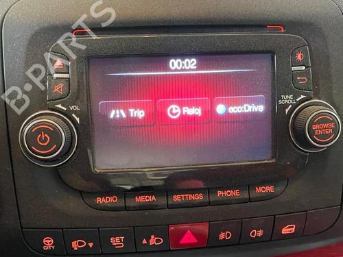 Radio FIAT 500L (351_, 352_)  | BP15066787E6 