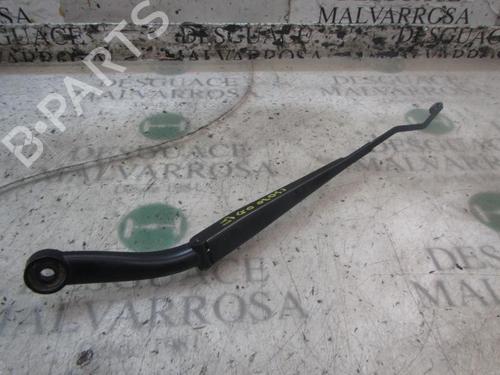 front-wipers-mechanism-cadillac-srx-36-88958239-2003-2004-2005-2006-2007-2008-2009-4007804 main image