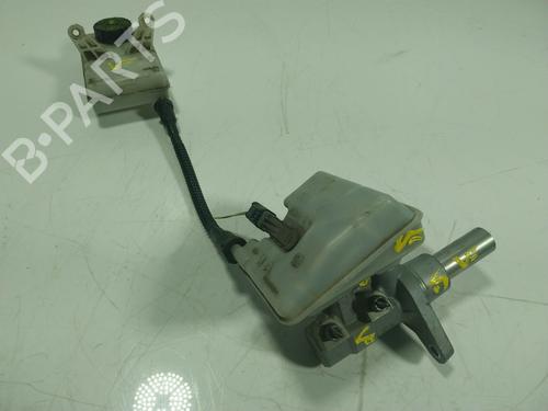 Used Brake master cylinder Brake master cylinder DS DS 5 (KF_) 2.0 BlueHDi 150 (150 hp) 16877492 16877492