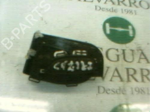 Maniglia interna anteriore destra PEUGEOT 206 Hatchback (2A/C) 1.4 i (75 hp) 3735613