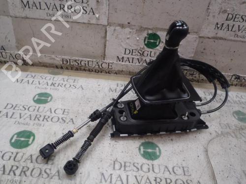 Used Gear lever Gear lever SEAT LEON (5F1) 1.2 TSI (110 hp) 8698529 8698529