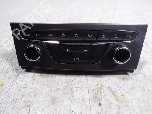 Used Climate control Climate control 8856932 8856932