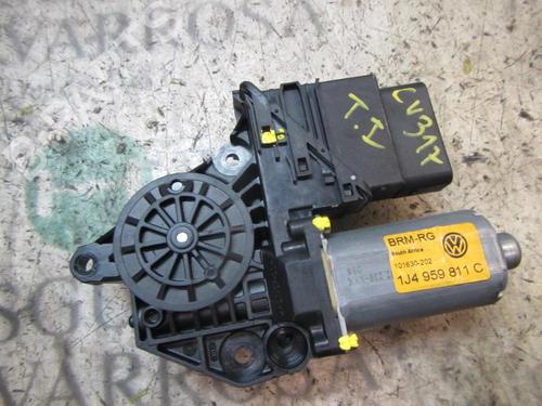 Used Left rear window motor Left rear window motor VW GOLF IV (1J1) 1.9 TDI (115 hp) 3833641 3833641