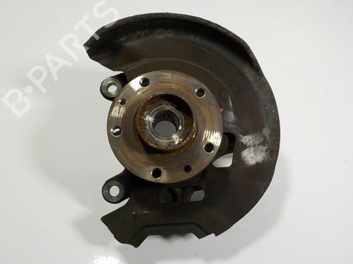 Used Left front steering knuckle RENAULT KADJAR (HA_, HL_) 1.2 TCe 130 (HLMR) (130 hp) 15061279