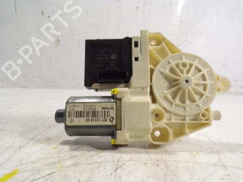 Rudehejsemotor bagstkærm venstre RENAULT MEGANE III Hatchback (BZ0/1_, B3_)  | BP8956898E23 