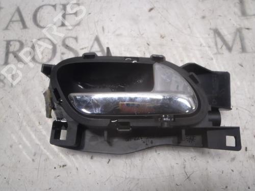 Høyre bak invendig håndtak PEUGEOT 407 (6D_) 1.6 HDi 110 (6D9HZC, 6D9HYC) (109 hp) 3817331