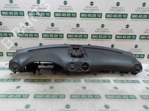 Used Dashboard MERCEDES-BENZ CLK (C209) CLK 270 CDI (209.316) (170 hp) 4719960