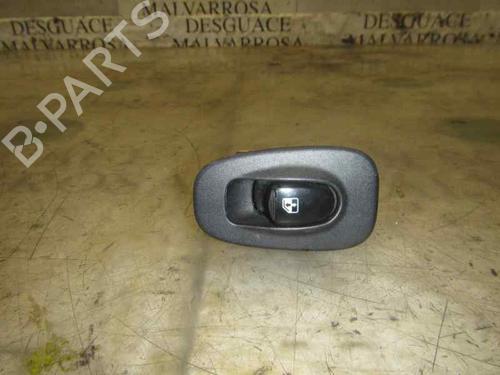 Used Right front window switch Right front window switch HYUNDAI ACCENT II (LC) 1.3 (84 hp) 3835357 3835357