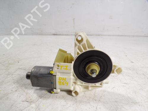 Rudehejsemotor bagstkærm venstre MERCEDES-BENZ M-CLASS (W164) [2005-2012]  8420824