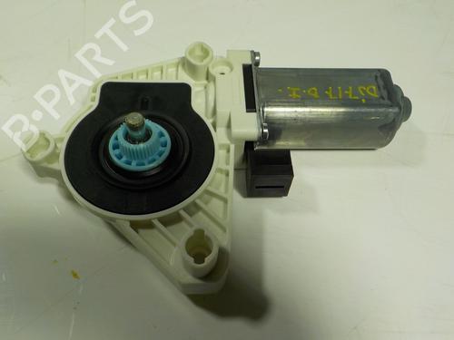 Used Left front window motor Left front window motor VW GOLF VII (5G1, BQ1, BE1, BE2) 1.0 TSI (115 hp) 10497959 10497959