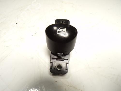 Used Left front window switch FIAT 500 (312_) 1.2 (312AXA1A) (69 hp) 11193406