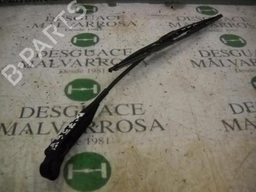 Used Front windshield wiper arm Front windshield wiper arm 3753229 3753229