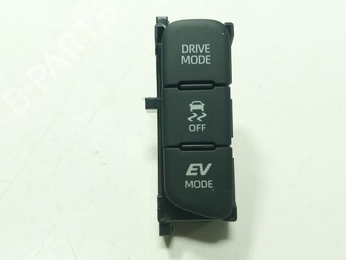 Used Electronic module Electronic module TOYOTA YARIS CROSS (MXP_) 1.5 Hybrid (MXPJ10) (116 hp) 28198465 28198465