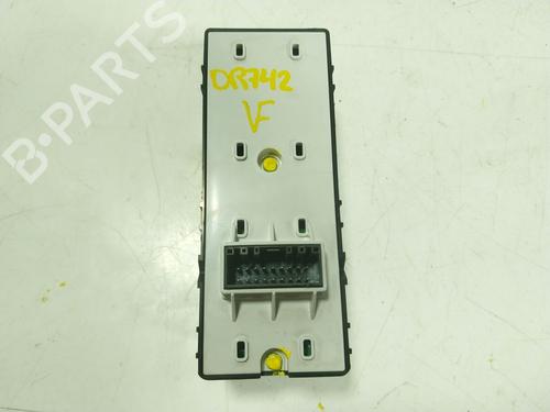 Left front window switch KIA STONIC (YB) 1.0 T-GDi | BP36564081I27 - Image 2