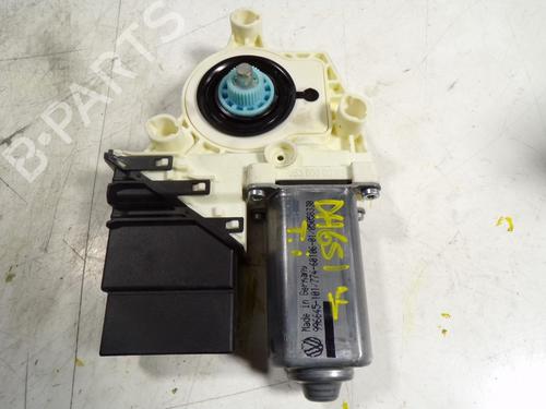 Used Left rear window motor Left rear window motor 8237810 8237810