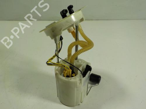 Used Fuel pump BMW 3 (F30, F80) 318 d (150 hp) 10723712