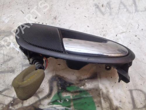 Used Front right interior door handle Front right interior door handle SEAT TOLEDO III (5P2) 2.0 TDI 16V (140 hp) 3822922 3822922
