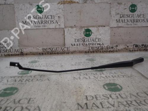 Used Front windshield wiper arm Front windshield wiper arm SEAT LEON (5F1) 1.2 TSI (110 hp) 4016808 4016808