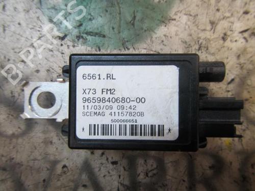 Used Electronic module CITROËN C5 III (RD_) 2.0 16V (RDRFJC, RDRFJF) (140 hp) 3844860
