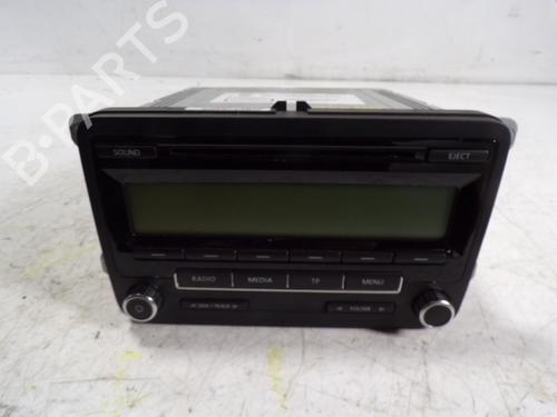 Used Radio Radio VW GOLF VI (5K1) 1.6 TDI (105 hp) 8493042 8493042