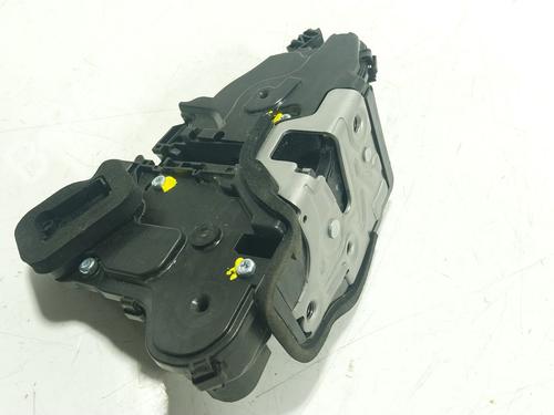 front-left-lock-seat-arona-kj7-kjp-2017-30596611 main image