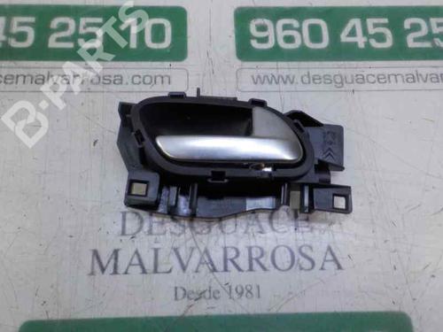 front-right-interior-door-handle-peugeot-2008-i-cu_-12-vti-2013-4970353 main image
