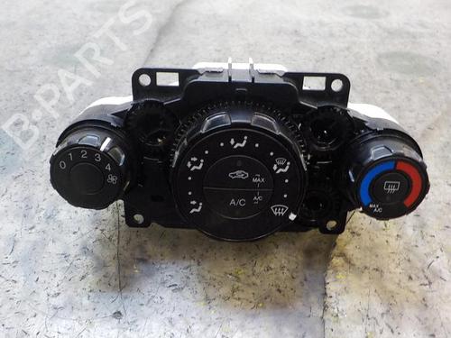 Commande Chauffage FORD FIESTA VI (CB1, CCN) 1.0 EcoBoost (100 hp) 3850576